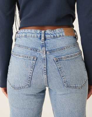 Gina Tricot Mid Rise Straight Leg Jeans