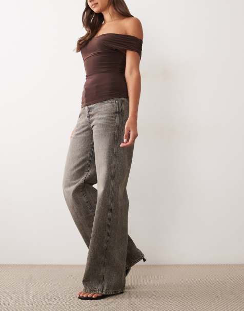 Gina Tricot Mid-Waist-Flared Jeans in verwaschenem Braun - view 1