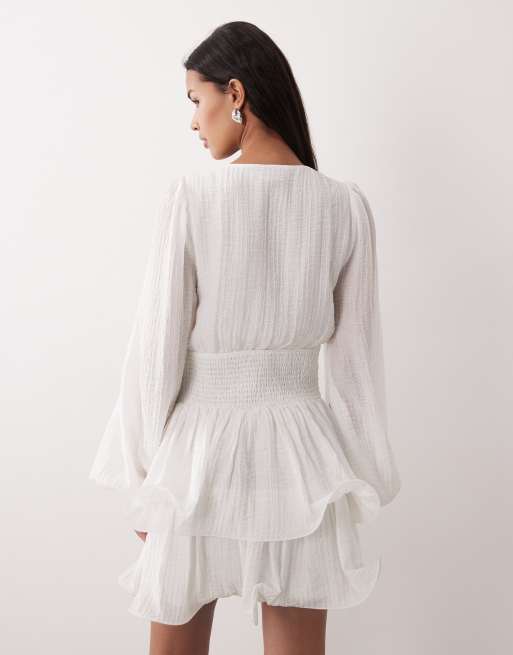 Gina Tricot – Minikleid in Cremeweiß mit V-Ausschnitt und weiten Ärmeln, 3 von 4