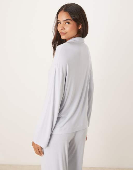 Gina Tricot mix and match soft long sleeve pyjamas shirt in light blue, 3 of 4