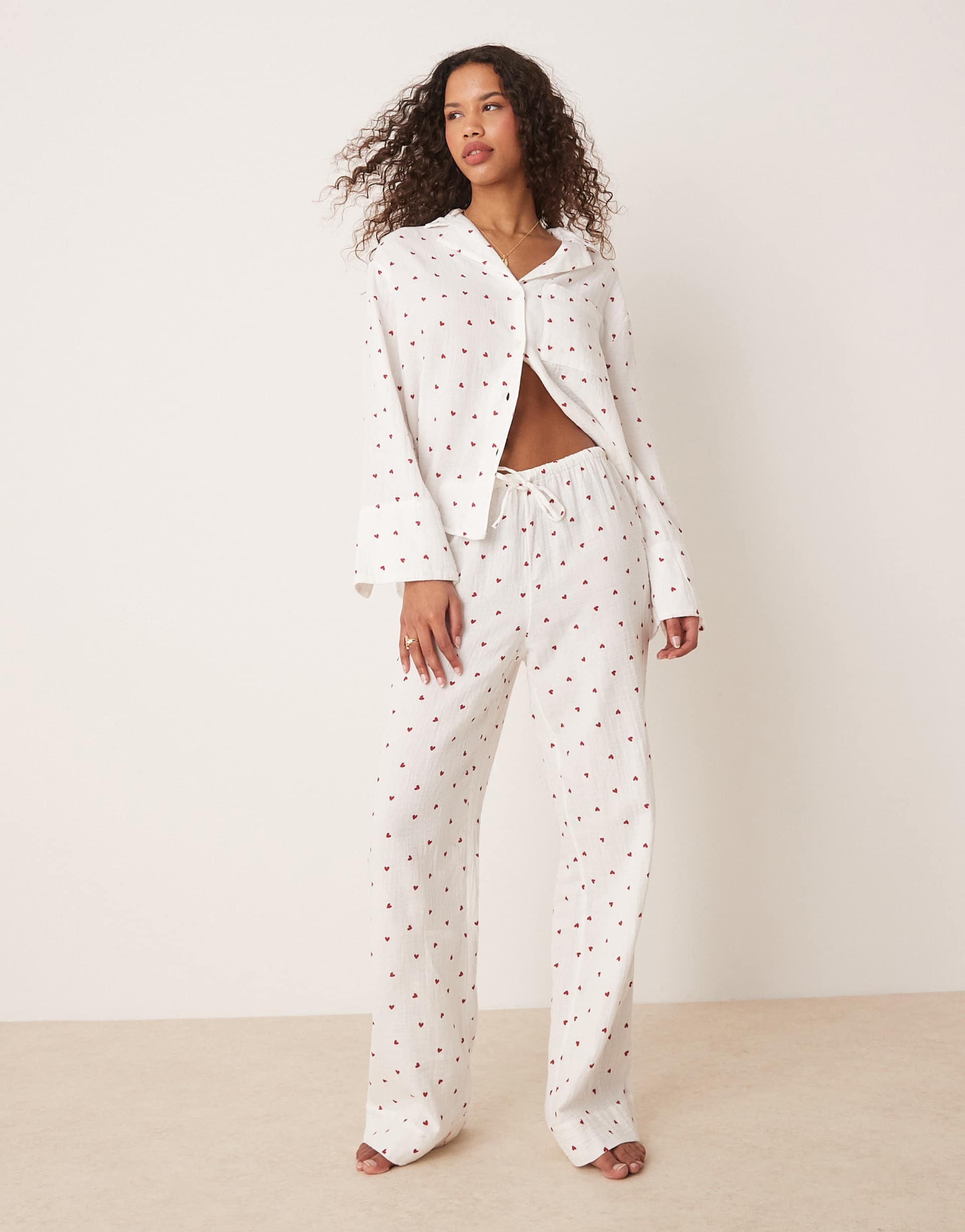gina tricot mix and match woven gauze flannel pajama pants with red heart print in white