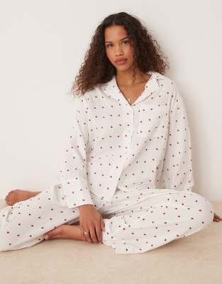 GINA TRICOT MIX AND MATCH WOVEN GAUZE FLANNEL PAJAMA SHIRT TOP WITH RED HEART PRINT 