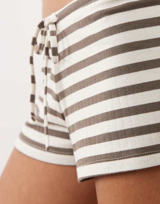 Gina Tricot - Mix & Match - Short rayé ultra doux avec cordon de serrage - Blanc et noir, 3 de 5