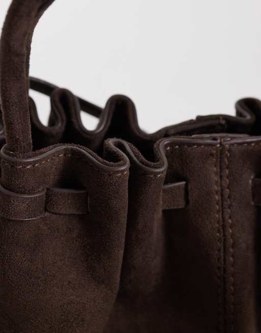 Gina Tricot – Mörkbrun, liten, rynkad axelremsväska , 3 av 4