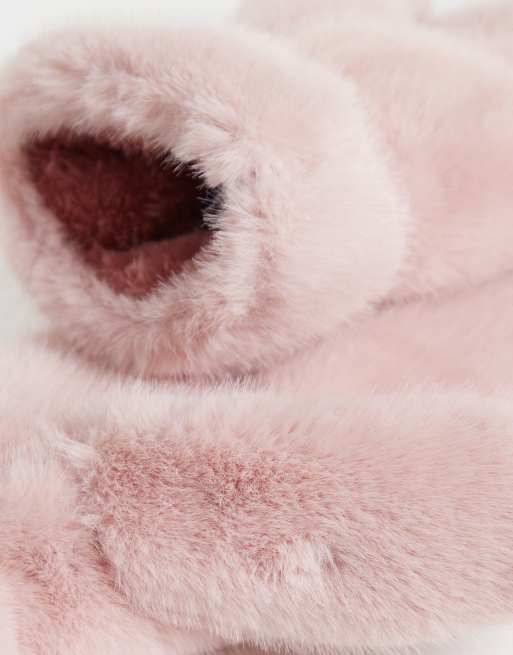Gina Tricot moufles en faux-fur rose bébé, 2 de 3