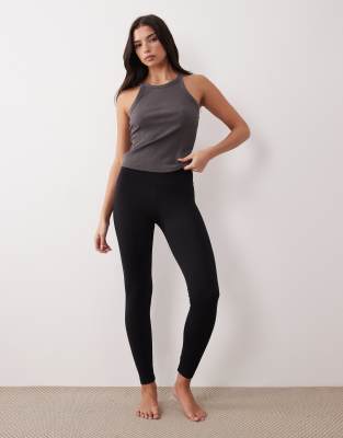 Gina Tricot - Nahtlose, weiche Leggings in Schwarz mit hohem Bund