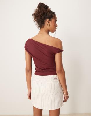 GINA TRICOT OFF THE SHOULDER SLINKY JERSEY TOP 