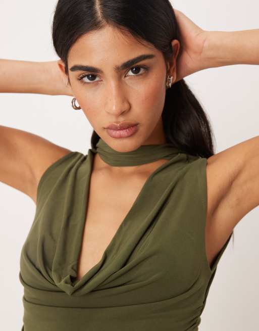 Gina Tricot – Olivgrön scarf-topp med draperad ringning, 3 av 4