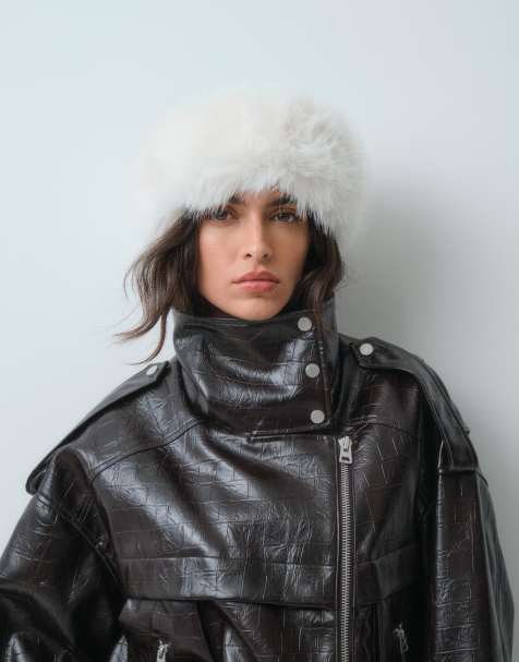 Gina Tricot opaska z faux-fur w kolorze złamanej bieli - view 1