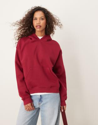 Gina Tricot - Oversize-Kapuzenpullover in Burgunderrot