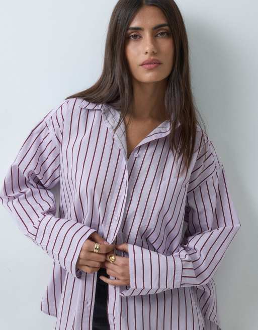 Gina Tricot oversized poplinskjorta i vinrött och blå randig, 2 av 5