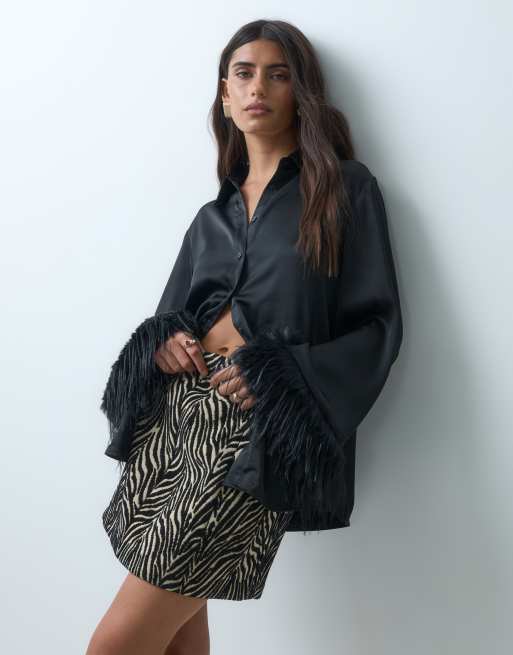 Gina Tricot oversized satinskjorte i sort, 1 af 5