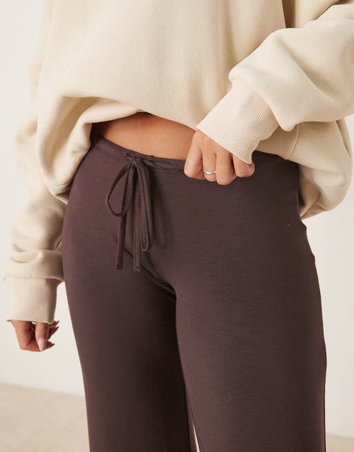 Gina Tricot - Pantalon confort à taille basse - Marron chocolat, 2 de 5