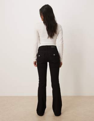Gina Tricot Petite Low Waist Bootcut Jeans In Black