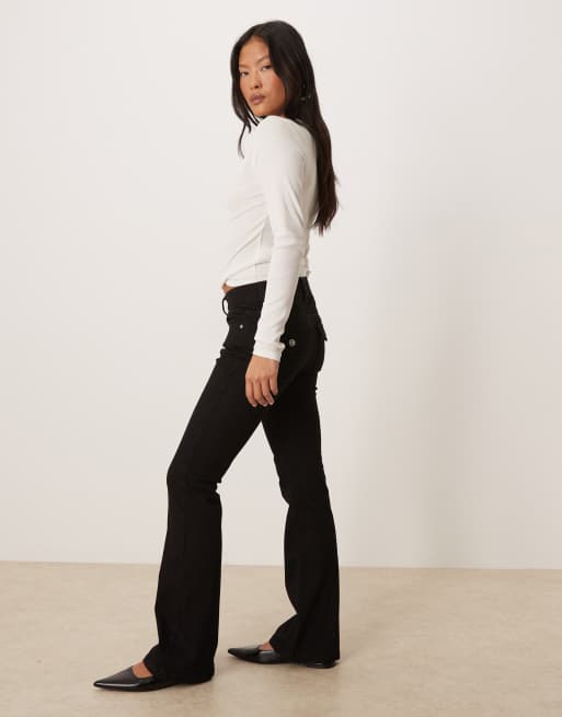 Gina Tricot Petite low waist bootcut jeans in black, 3 of 5
