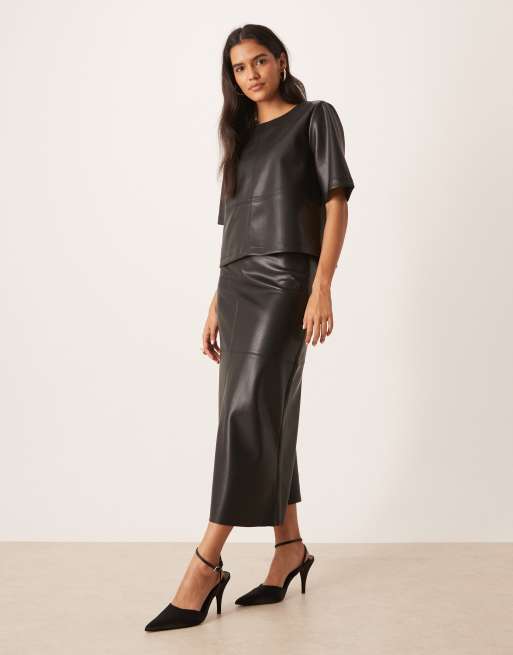 Gina Tricot PU boxy fit short sleeve top in black, 2 of 4
