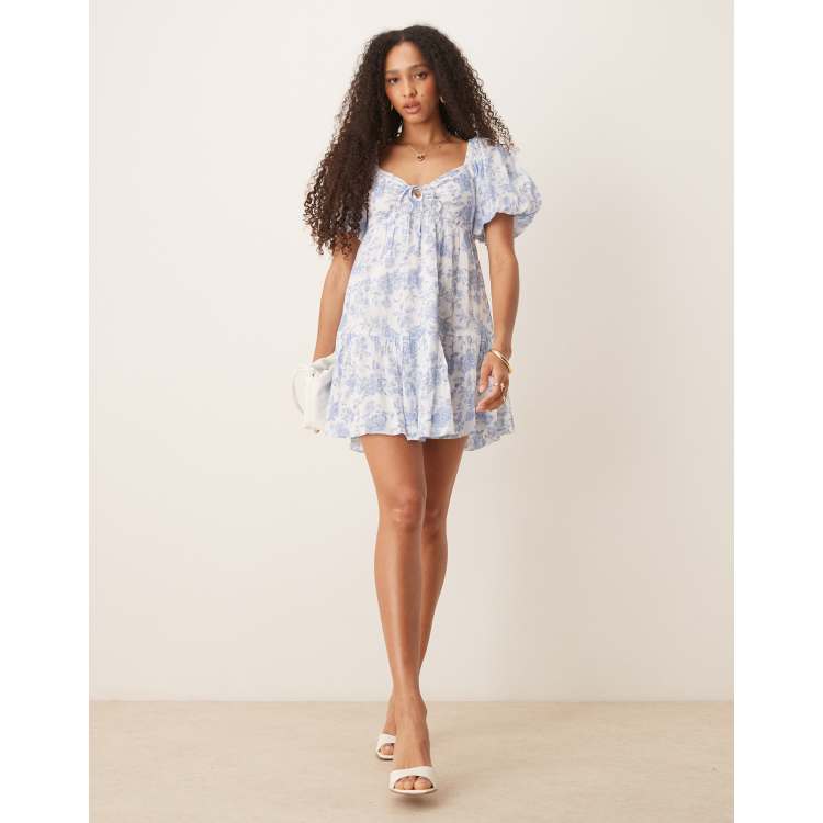 208264850-1-bluefloral?$n_750w
