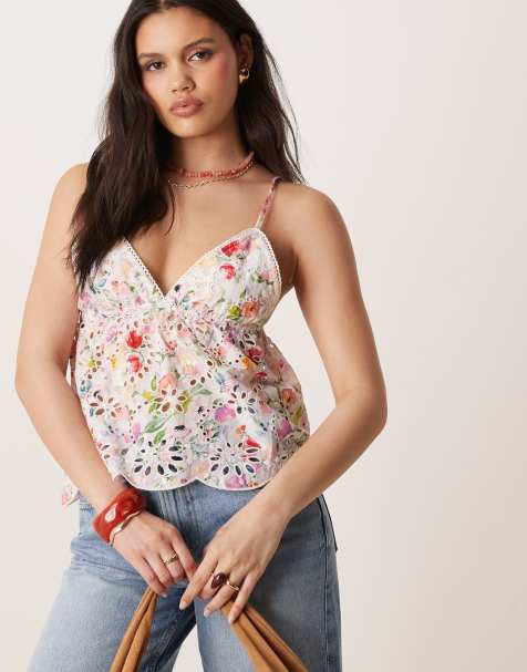 Gina Tricot – Riemchen-Top mit Lochstickerei und buntem Blumenmuster - view 1