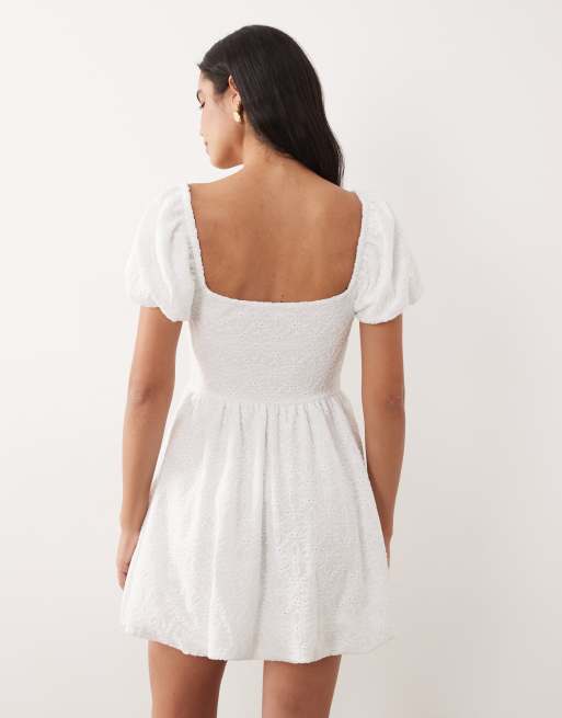 Gina Tricot - Robe courte à manches courtes bouffantes et broderies fleuries - Blanc, 3 de 4