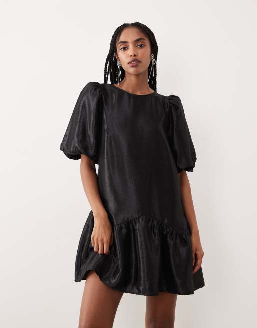 Gina Tricot - Robe courte à manches courtes bouffantes et ourlet à basque - Noir, 2 de 4