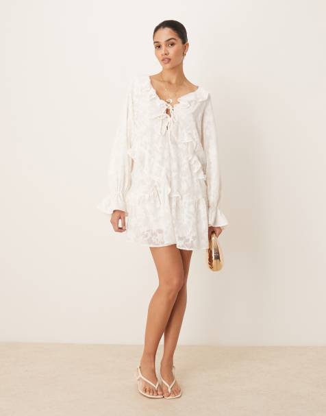 Gina Tricot - Robe courte en dentelle avec volants festonnés - Blanc vintage - view 1
