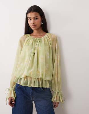 Gina Tricot ruffle blouse in green floral print