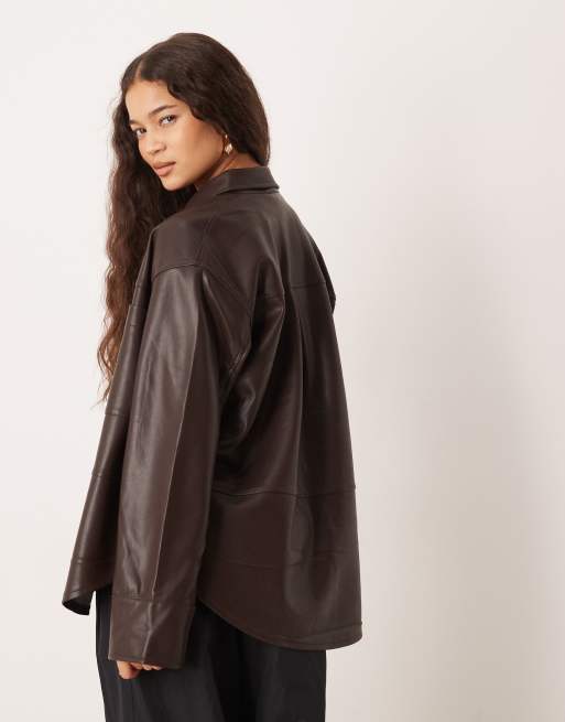Gina Tricot - Ruimvallend overhemd van PU in donker chocoladebruin, 4 van 4