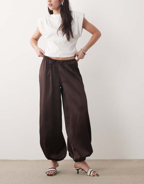 Gina Tricot – Satin-Ballonhose in Schokobraun - view 1