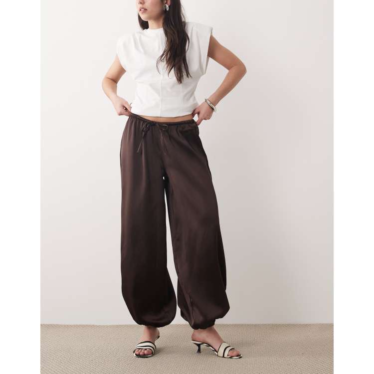 Gina Tricot satin balloon pants in chocolate brown | ASOS