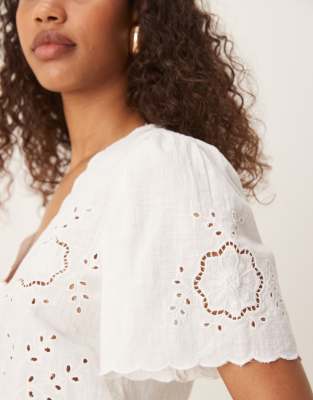 Gina Tricot Scalloped Edge Tie Front Blouse In White