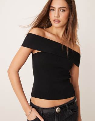 Gina Tricot - Schulterfreies kompaktes Stricktop in Schwarz