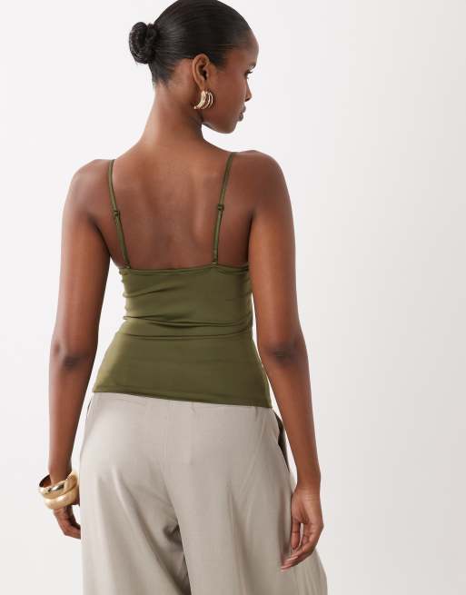 Gina Tricot sculpting topp med djup ringning i khaki, 3 av 4