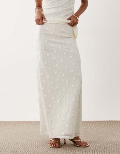 Gina Tricot set 3D-blommig skir maxikjol i off white, 2 av 5