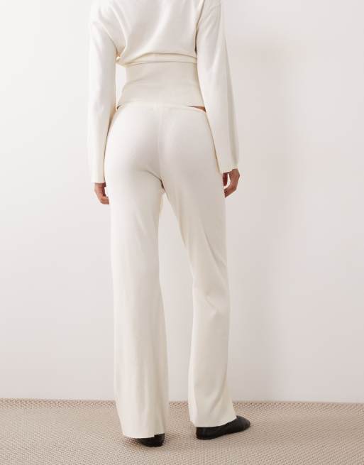 Gina Tricot set stickade loungewear-byxor i krämfärg, 5 av 5