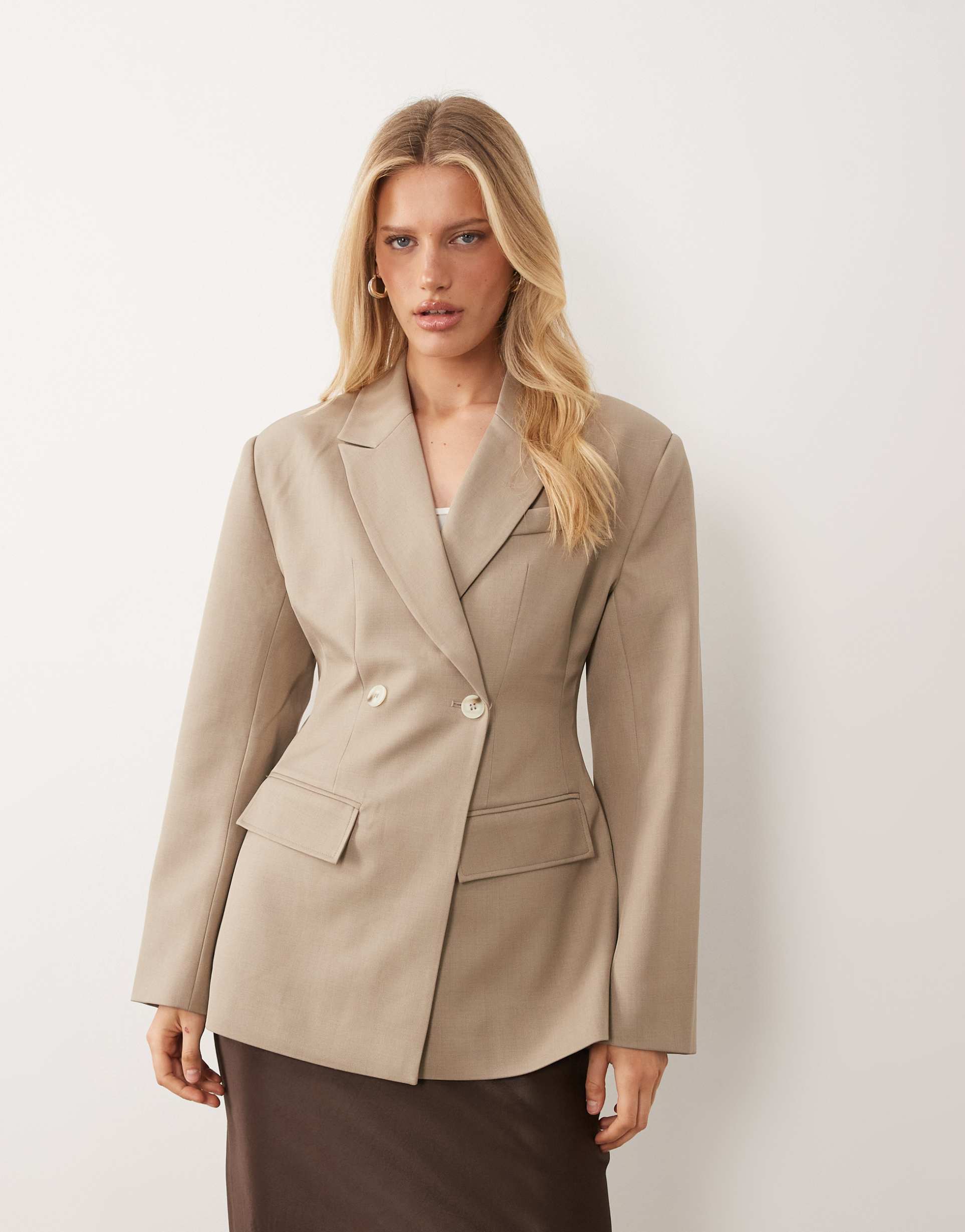 gina tricot shaped blazer with padded shoulders in light beige