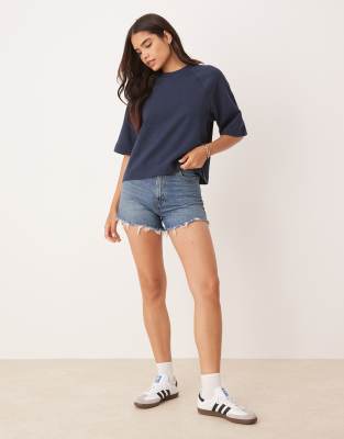 Gina Tricot Short Boxy T-shirt