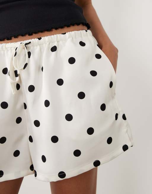 Gina Tricot - Short en satin à pois avec cordon de serrage - Blanc cassé, 4 de 5