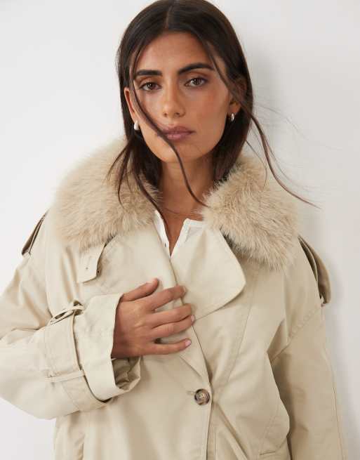 Gina Tricot short faux fur collar jacket in beige, 3 of 4