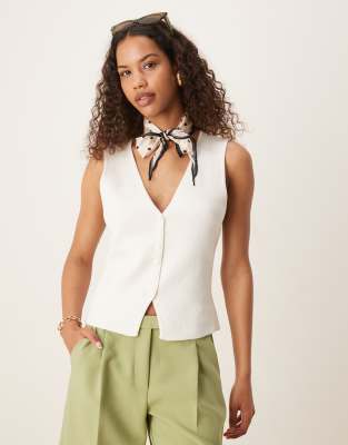 Gina Tricot Short Knit Vest