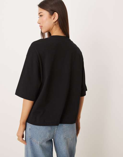 Gina Tricot short sleeve boxy tee in black, 4 of 4