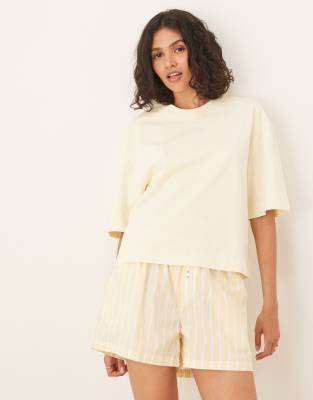 Gina Tricot Short Sleeve Boxy Tee
