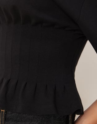 GINA TRICOT SHORT SLEEVE CORSET PLEATED T-SHIRT 