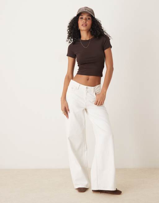 Gina Tricot short sleeve slim fit top in dark brown mole, 3 of 4