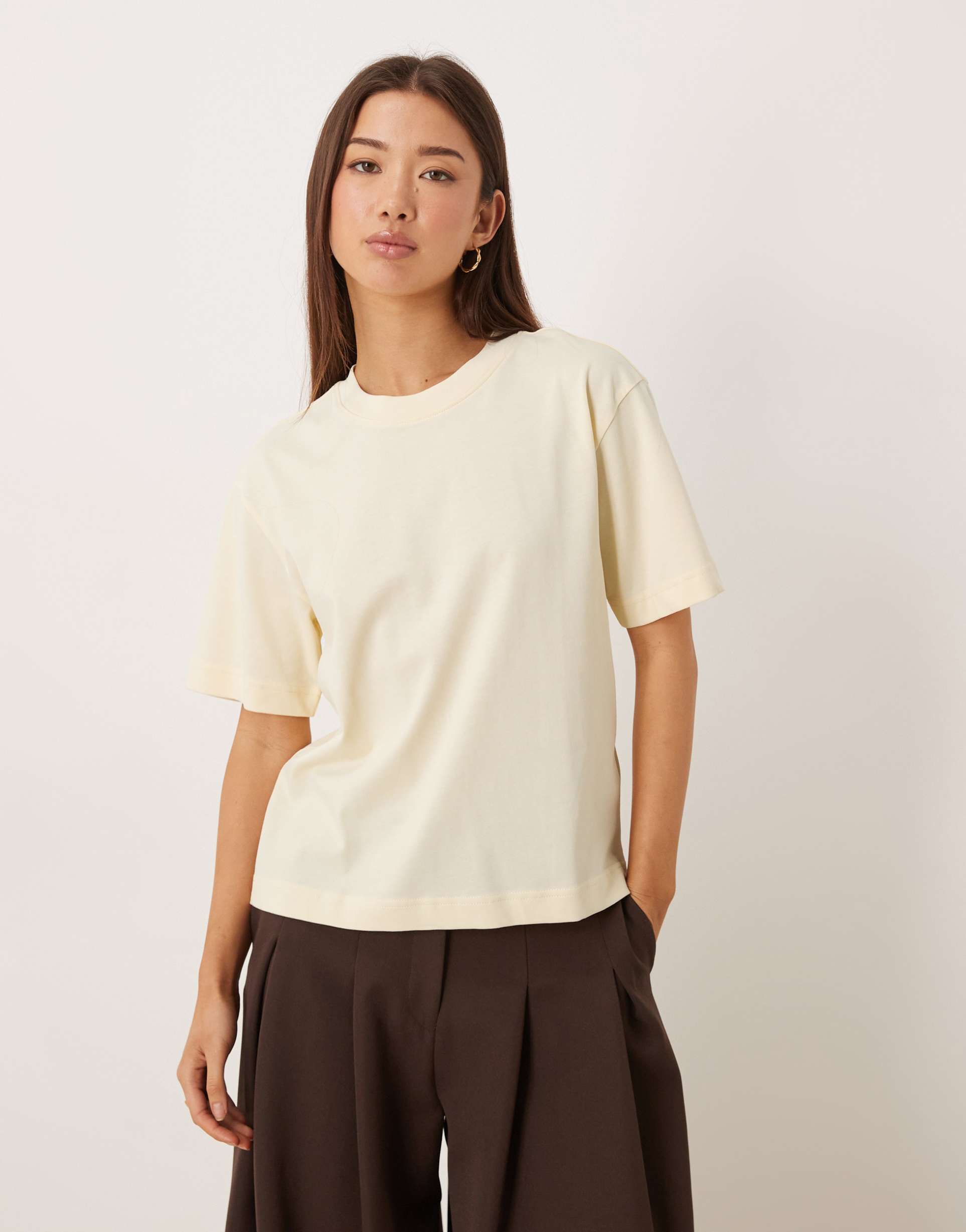gina tricot short sleeve t-shirt in buttermilk yellow