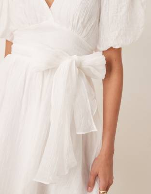 GINA TRICOT SHORT SLEEVE V NECK OPEN BACK BOW GRADUATION MINI DRESS 
