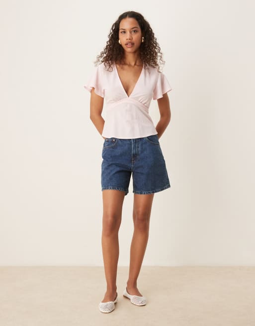 Gina Tricot short sleeve V-neck top with back bow tie in light pink, 3 of 4