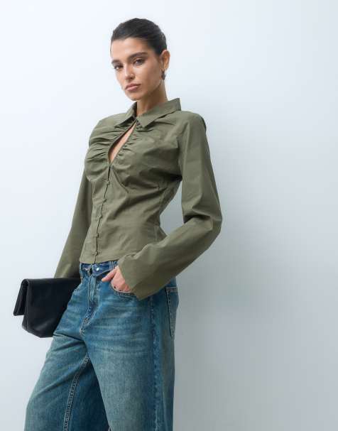 Gina Tricot skjorte med nøglehul, indsnøret talje og lange ærmer i khaki - view 1