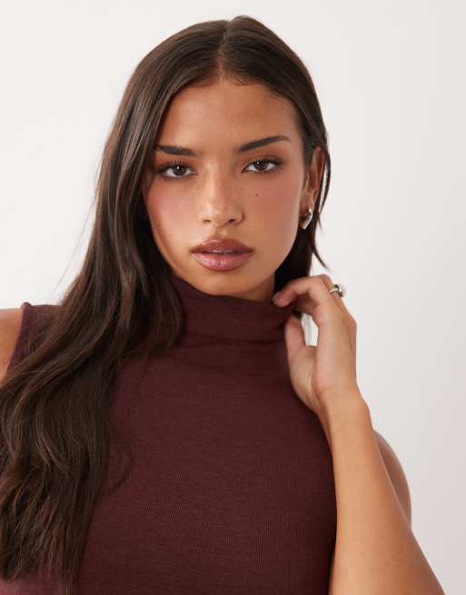 Gina Tricot sleeveless funnel neck top in dark red, 3 of 4