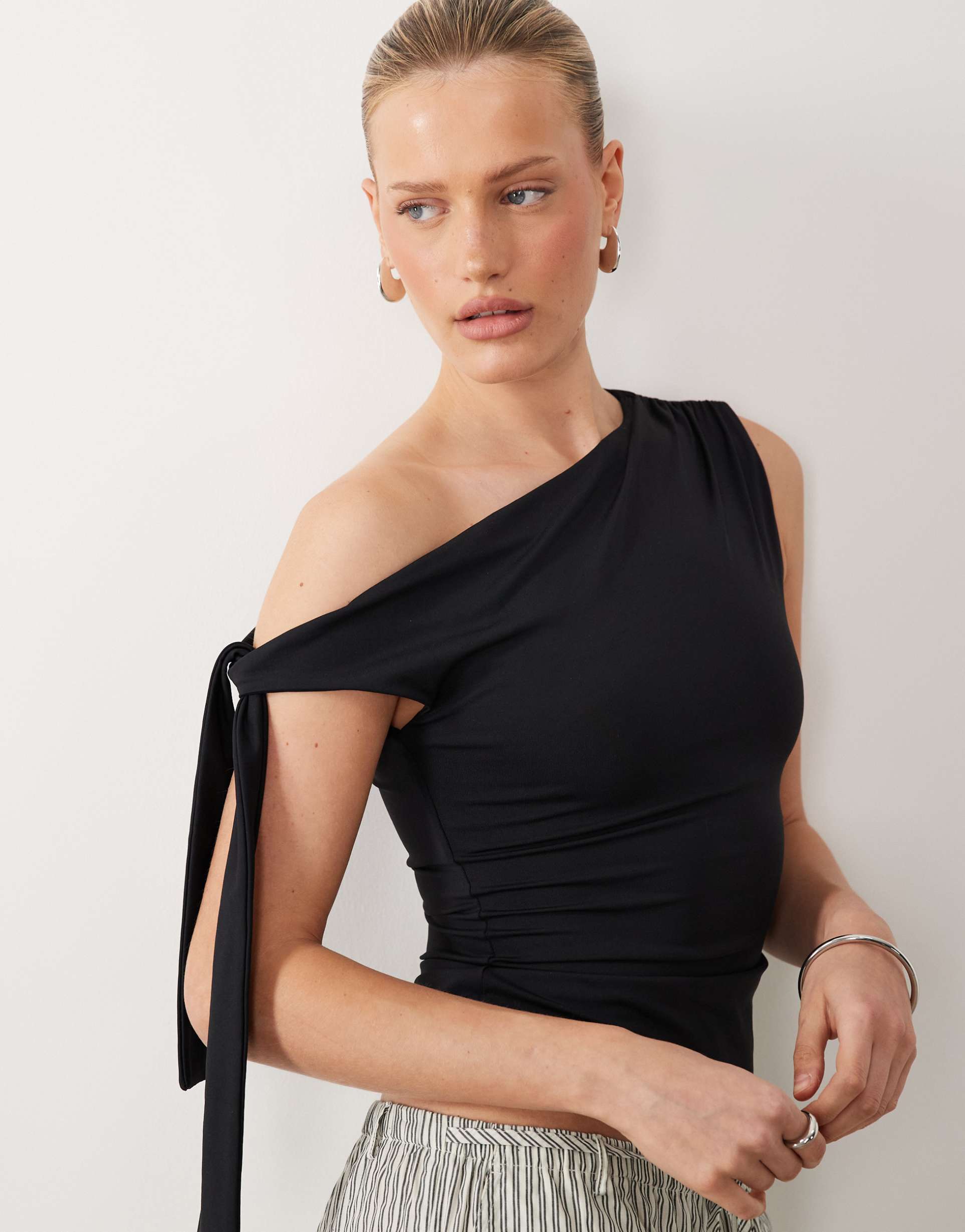 gina tricot soft one shoulder tie top in black