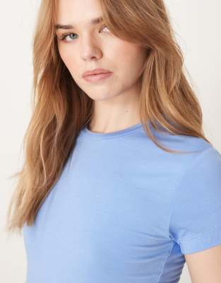 GINA TRICOT SOFT TOUCH JERSEY SHORT SLEEVE TOP WITH ROUND NECK 
